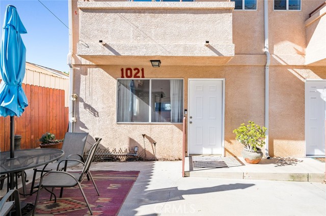 Detail Gallery Image 2 of 14 For 1021 Coronado Terrace, Los Angeles,  CA 90026 - 2 Beds | 1/1 Baths