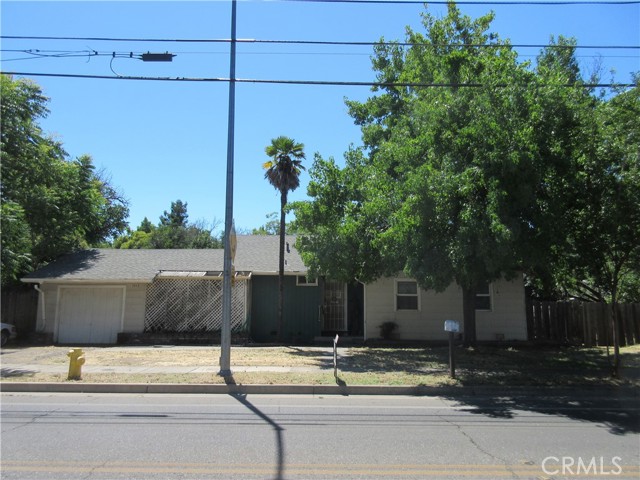 Detail Gallery Image 1 of 1 For 1003 8th Ave, Chico,  CA 95926 - 3 Beds | 2 Baths