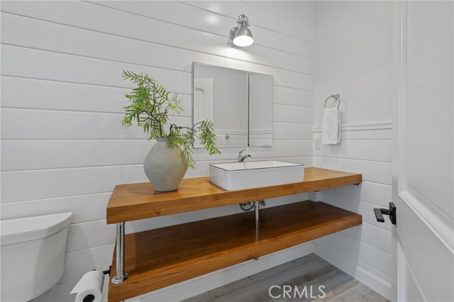 1703 S Ola Vista, San Clemente CA: https://media.crmls.org/medias/a375931f-db6f-4e4b-93f6-30dd0e49716d.jpg