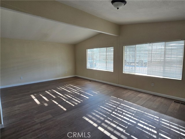 542 Castille Drive, Hemet CA: https://media.crmls.org/medias/a375afb1-b163-4856-bb0a-e0c25d037221.jpg