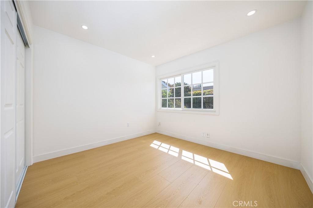 MLS #WS26139353 image #15