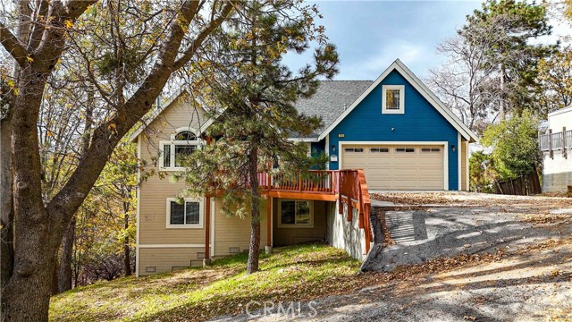 Detail Gallery Image 4 of 52 For 1253 Golden Rule, Lake Arrowhead,  CA 92352 - 4 Beds | 2/1 Baths