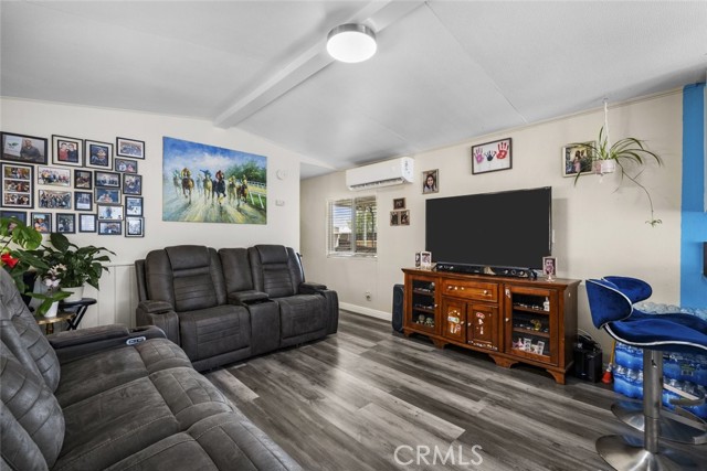 2017 Windharp Drive, Rosamond CA: https://media.crmls.org/medias/a3767c79-b23a-44ad-93ac-e80400580296.jpg