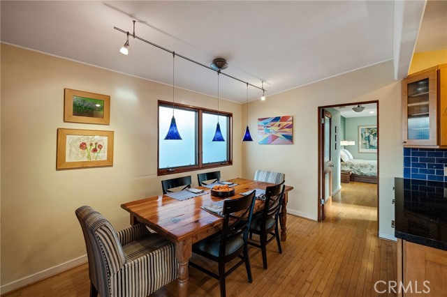 1204 19th Street, Hermosa Beach, California 90254, 3 Bedrooms Bedrooms, ,2 BathroomsBathrooms,Residential,Sold,19th,SB25046452