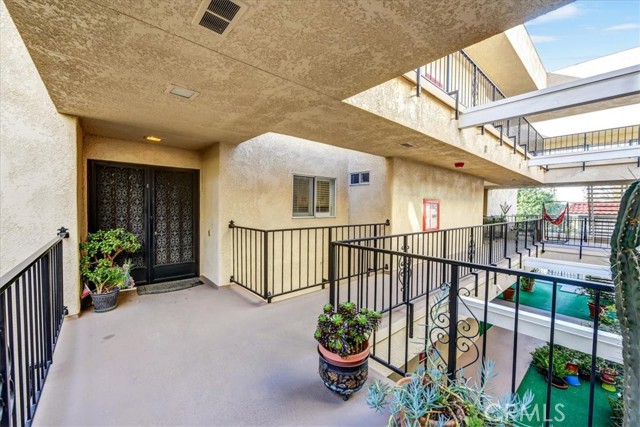 2381 Via Mariposa #2C, Laguna Woods, CA 92637