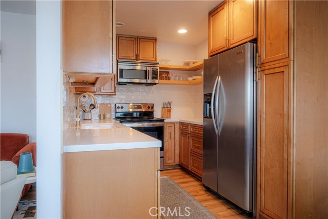 1187 E 3rd Street, Long Beach CA: https://media.crmls.org/medias/a3780240-977d-416e-9d18-2227b7bc92a5.jpg
