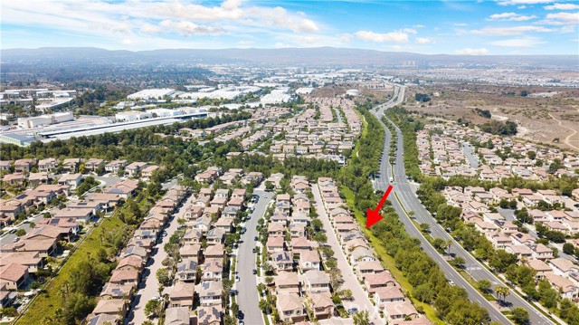 55 Fuchsia, Lake Forest CA: https://media.crmls.org/medias/a3792a50-f7e2-406e-8871-c7406b21c973.jpg