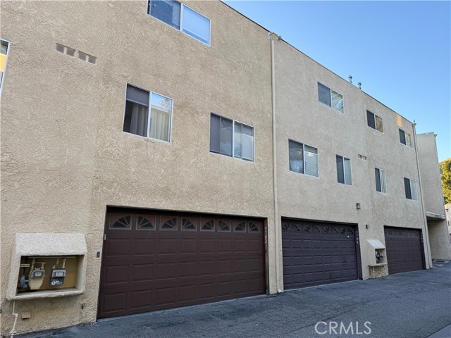 Detail Gallery Image 18 of 19 For 9702 via Roma, Burbank,  CA 91504 - 2 Beds | 3 Baths