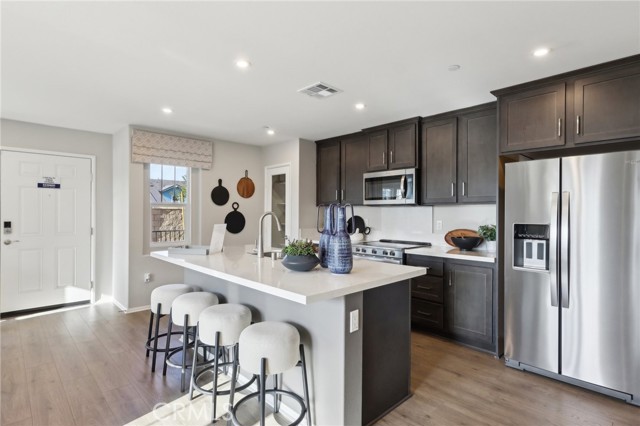 MODEL HOME