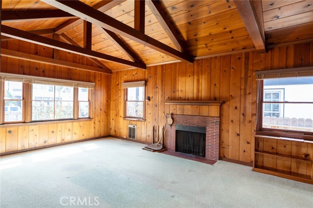 Beautifully Paneled Living Room and Lots of Windows Beautifully Paneled Living Room and Lots of Windows