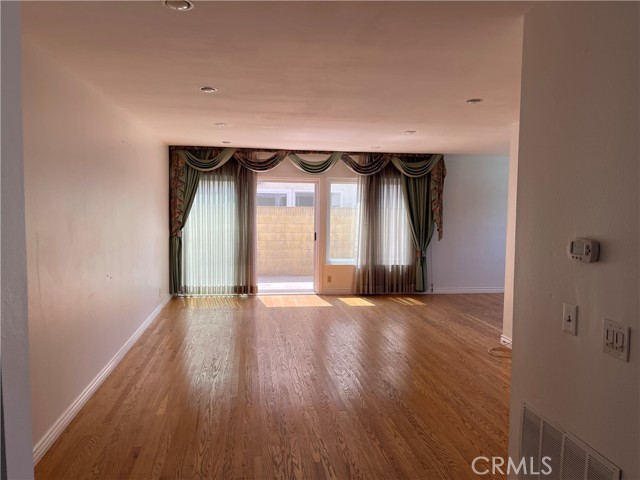 19657 Sequoia Avenue, Cerritos CA: https://media.crmls.org/medias/a37b396c-e270-4826-a5ba-3ad409edce4e.jpg