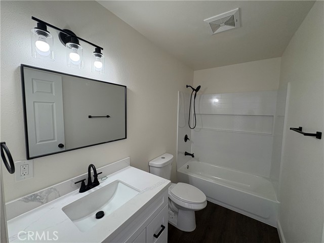 15356 Merrill Avenue, Fontana CA: https://media.crmls.org/medias/a37b6b2f-d0c8-43a7-a1be-ef880fdbcded.jpg