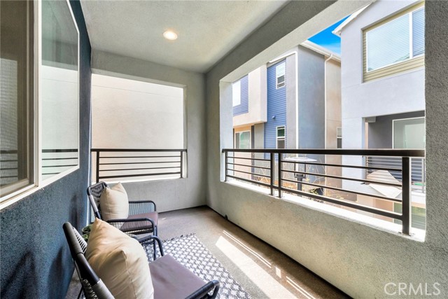 Detail Gallery Image 25 of 43 For 2132 Lacy Crossing Dr, Santa Ana,  CA 92701 - 4 Beds | 3/1 Baths
