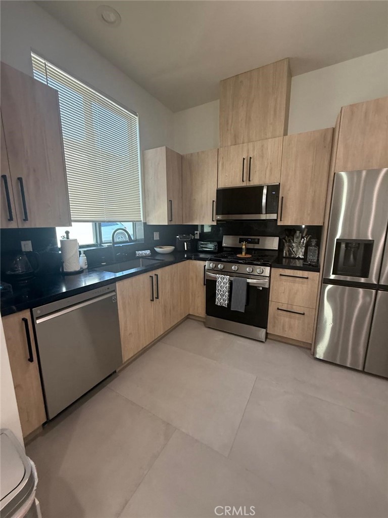 MLS #SR25260381 image #10