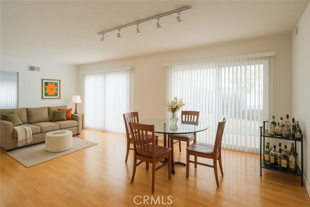 1629 S Van Ness Avenue, Los Angeles CA: https://media.crmls.org/medias/a37c63cd-f723-4c06-9b6f-241d422b0c58.jpg