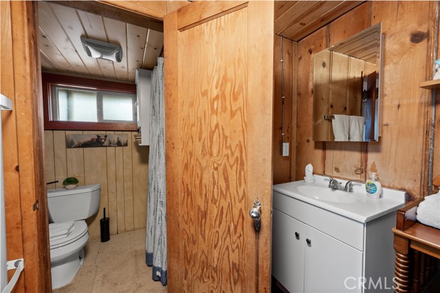 Detail Gallery Image 6 of 12 For 344 Edgemoor, Big Bear Lake,  CA 92315 - 2 Beds | 1 Baths