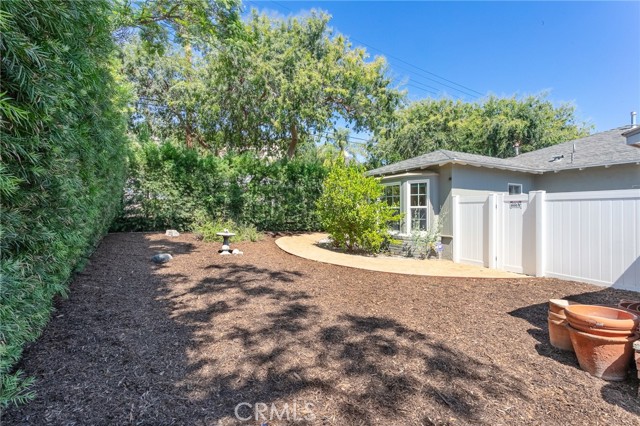 Detail Gallery Image 28 of 30 For 301 S Sunset Canyon Dr, Burbank,  CA 91501 - 3 Beds | 1/1 Baths