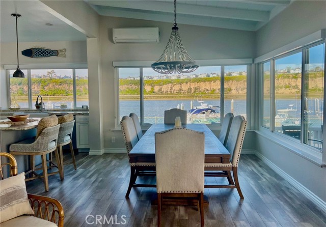 Detail Gallery Image 6 of 34 For 25 Saratoga, Newport Beach,  CA 92660 - 3 Beds | 2 Baths