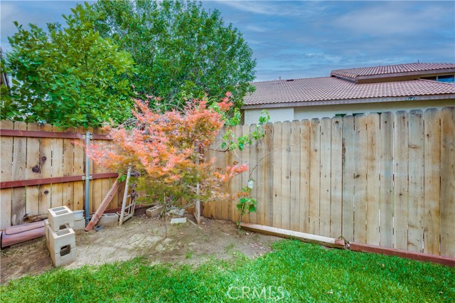 11327 La Brisa Circle, Fontana CA: https://media.crmls.org/medias/a37fafcf-a7cd-42f3-a15f-9387e90d06ae.jpg