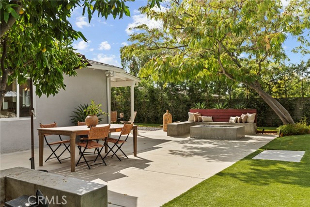 Detail Gallery Image 36 of 44 For 4410 Canoga Dr, Woodland Hills,  CA 91364 - 4 Beds | 3 Baths