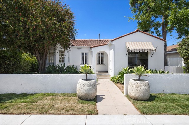 Front Image Thumbnail for CRLG26091375