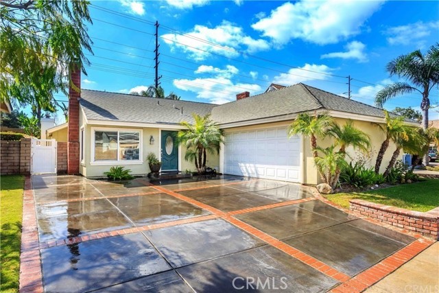Detail Gallery Image 1 of 26 For 6304 E Woodsboro Ave, Anaheim,  CA 92807 - 3 Beds | 2 Baths