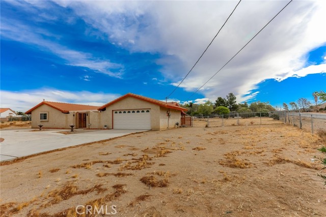 Image 3 for 16409 Rimrock Rd, Apple Valley, CA 92307