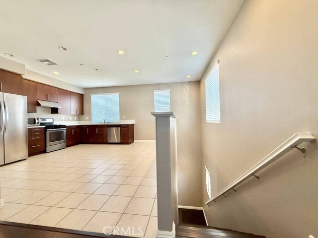 11821 E Solana Place, Cerritos CA: https://media.crmls.org/medias/a381f106-4640-4cfd-bd68-524d97cd3eb9.jpg