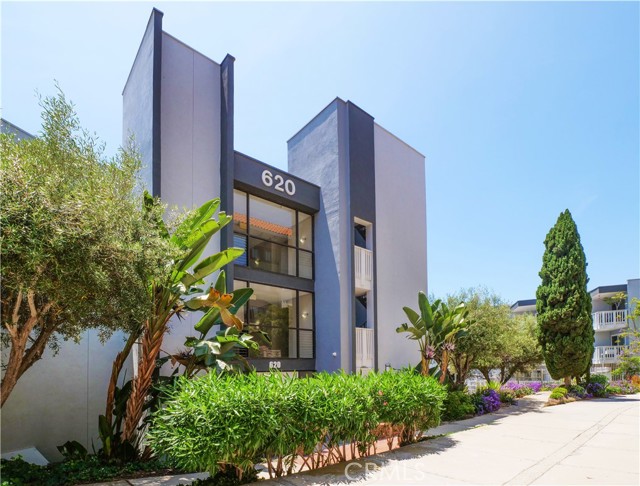 Detail Gallery Image 15 of 35 For 620 the Village #210,  Redondo Beach,  CA 90277 - 1 Beds | 1 Baths