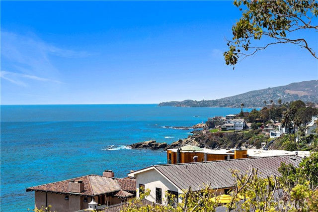 Detail Gallery Image 30 of 69 For 2623 Victoria Dr, Laguna Beach,  CA 92651 - 4 Beds | 3/1 Baths