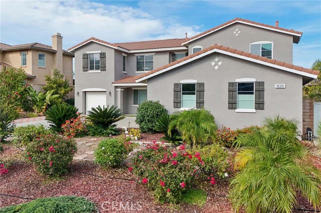 Detail Gallery Image 3 of 73 For 1659 via Sevilla St, Corona,  CA 92881 - 6 Beds | 4 Baths