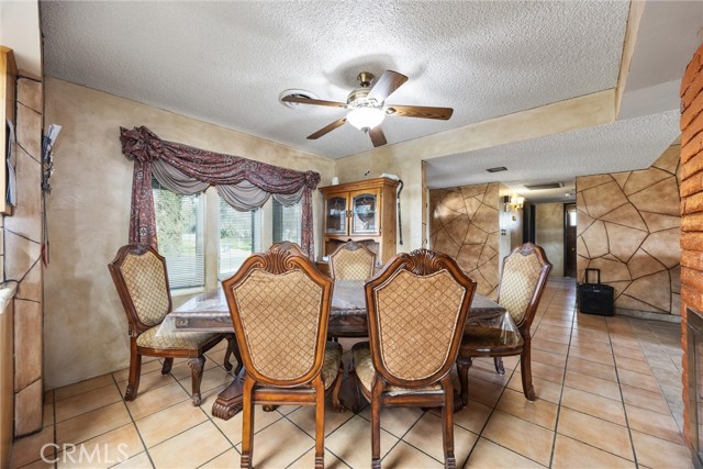 7519 Man O War Street, Bakersfield CA: https://media.crmls.org/medias/a385929e-9147-4aeb-8d83-09ae1f22f9cb.jpg