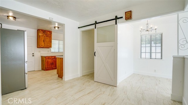 Detail Gallery Image 15 of 67 For 22123 Bassett St, Canoga Park,  CA 91303 - 3 Beds | 2 Baths