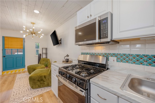 Detail Gallery Image 24 of 28 For 3209 Bennett Dr, Los Angeles,  CA 90068 - 2 Beds | 1 Baths