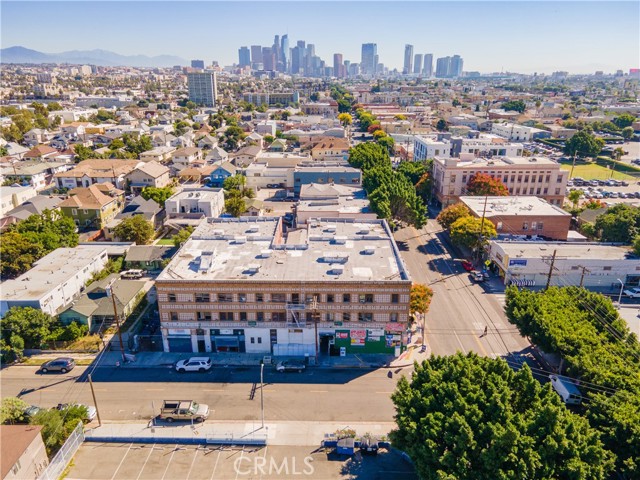 2709 Pico Boulevard, Los Angeles, California 90006, ,Multi-Family,For Sale,Pico,SB24052600