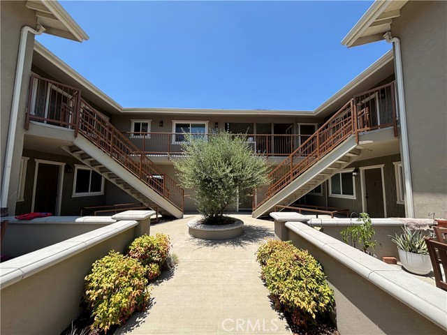 657 Scott Place, Glendora CA: https://media.crmls.org/medias/a38726d5-5af6-4787-b3ea-f2f10afbd43f.jpg