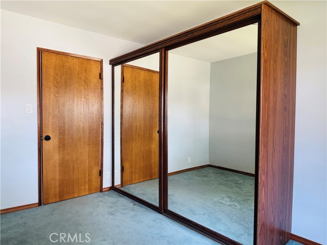 Image 10 of 26 For 6149 Whitewood Ave