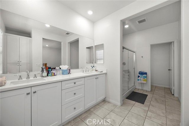 Detail Gallery Image 20 of 27 For 22886 Concord, Saugus,  CA 91350 - 2 Beds | 2/1 Baths