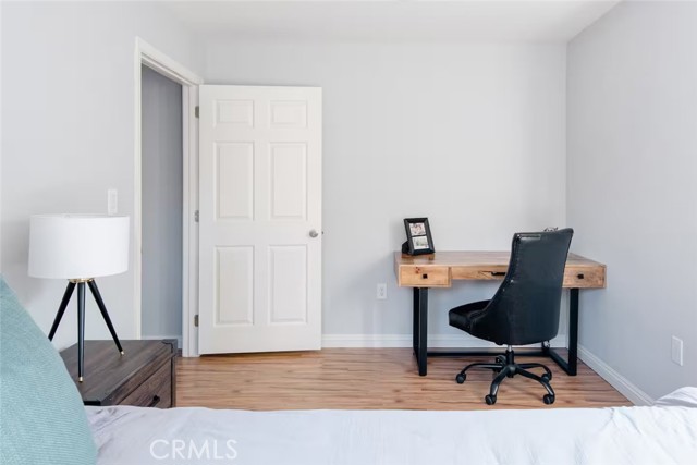 Detail Gallery Image 16 of 24 For 145 N Greenwood Ave, Pasadena,  CA 91107 - 4 Beds | 2/1 Baths