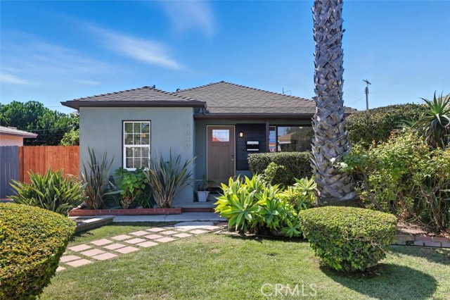 Detail Gallery Image 4 of 44 For 5030 W 130th, Hawthorne,  CA 90250 - 4 Beds | 2 Baths