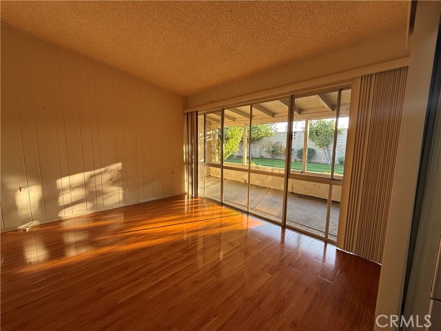 Detail Gallery Image 5 of 22 For 13381 El Dorado Dr 202d,  Seal Beach,  CA 90740 - 2 Beds | 1 Baths