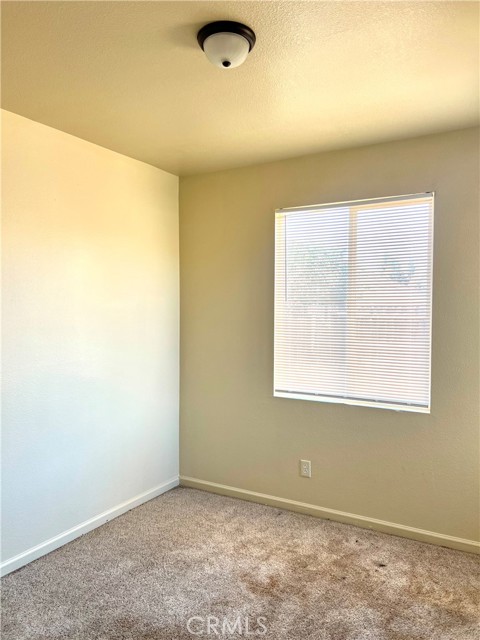 1343 Riverside Court, Merced CA: https://media.crmls.org/medias/a38ad6e8-b67c-4198-b145-ff23a3b4348e.jpg