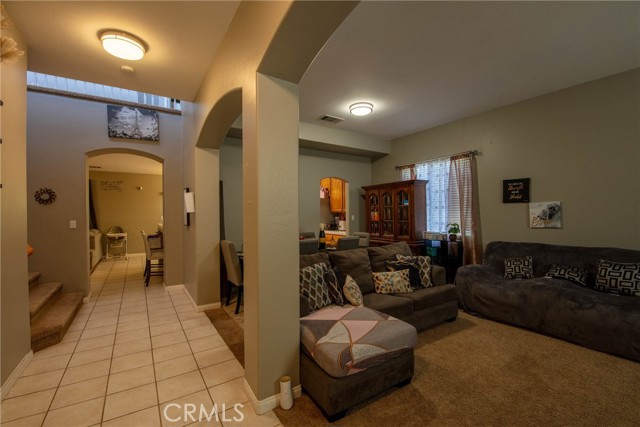 803 Mountain Park Drive, Bakersfield CA: https://media.crmls.org/medias/a38bbccb-6053-4a53-bc39-9e20c2442faf.jpg