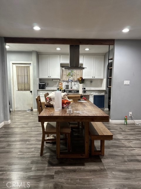 807 E 106th, Los Angeles CA: https://media.crmls.org/medias/a38bd7af-d236-4782-8cbd-38780f98c288.jpg