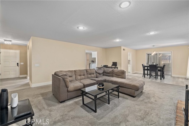 Detail Gallery Image 7 of 32 For 42901 Cinema Ave, Lancaster,  CA 93534 - 4 Beds | 2 Baths