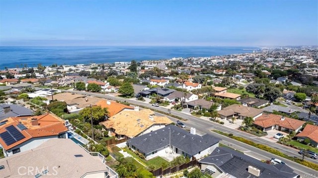 332 Calle Mayor, Redondo Beach CA: https://media.crmls.org/medias/a38c54f5-54b3-49ef-b130-aead38e80d1f.jpg