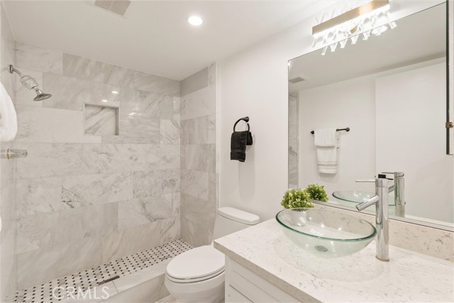 Detail Gallery Image 18 of 48 For 32541 Coastsite Dr, Rancho Palos Verdes,  CA 90275 - 3 Beds | 3 Baths