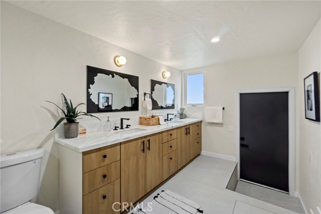 Detail Gallery Image 28 of 36 For 7010 Loyal Trl, Los Angeles,  CA 90068 - 2 Beds | 3 Baths