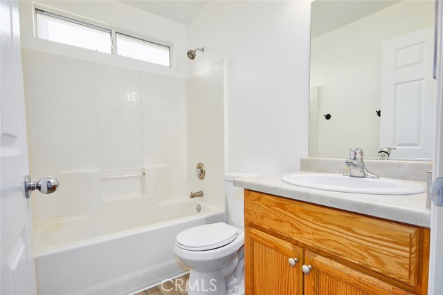 Detail Gallery Image 17 of 23 For 25029 Avenida Laredo, Barstow,  CA 92311 - 3 Beds | 2 Baths
