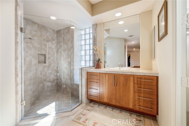 Image 29 of 49 For 50075 Camino Privado